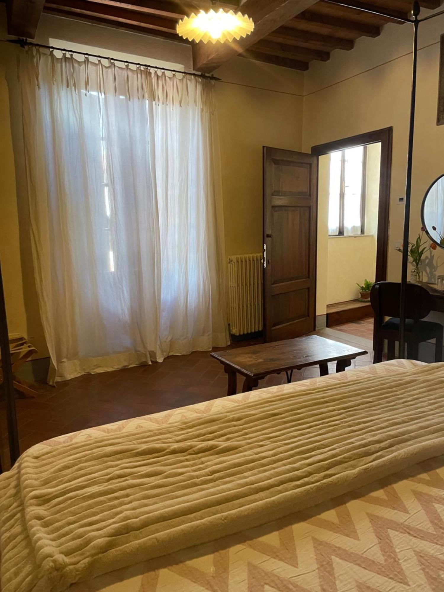 Locanda Antico Borgo チヴィテッラ・イン・ヴァル・ディ・キアーナ エクステリア 写真